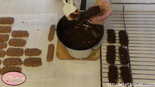 Biscuits moelleux au pain d'épices - Lebkuchen - chocolat 8